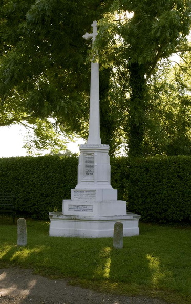 WarMemorial2.jpg